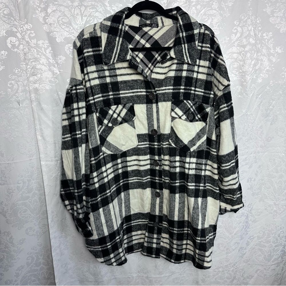 Black Tape Plus‎ size Shacket